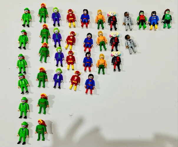 Bonecos Playmobil Kinder Ovo DC