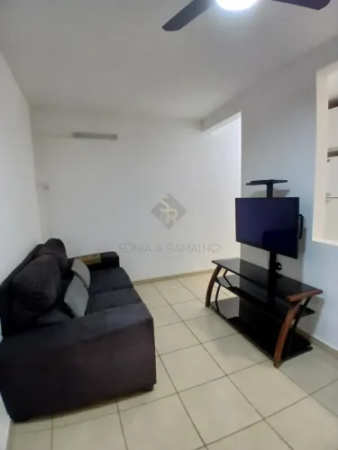 Apartamento térreo para alugar com 46,87m² de área útil, 02 quartos e quintal no Condomíni