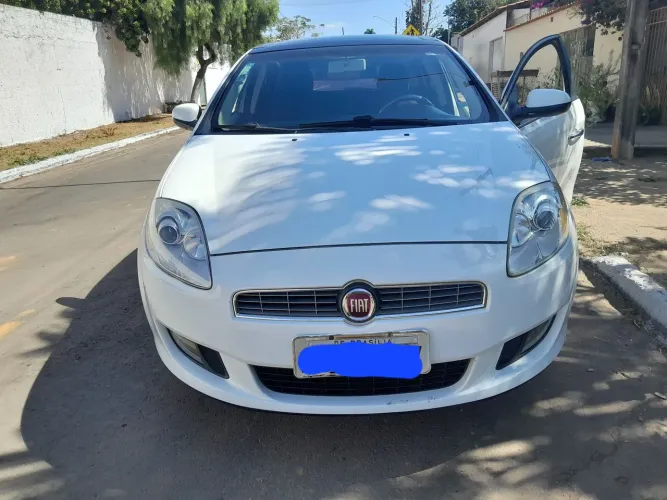 Fiat Bravo Absolute Dualogic 1.8 Flex 16V 5P 2012