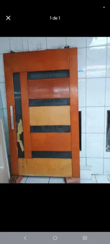 Porta pivotante 