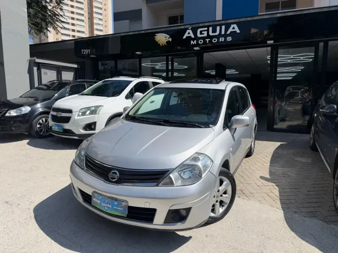Nissan Tiida SL 1.8/1.8 Flex 16V Mec. 2011