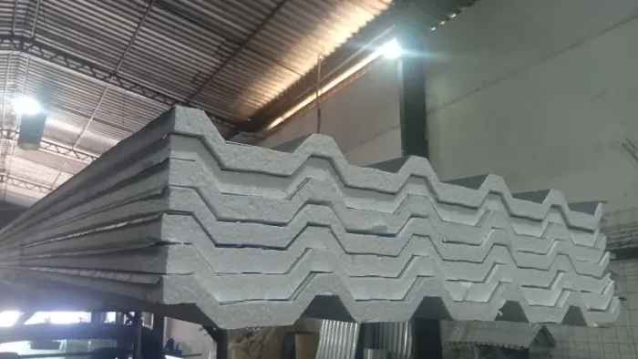 Telha Isotérmica em promoção! R$ 58,00/m². Chame agora!