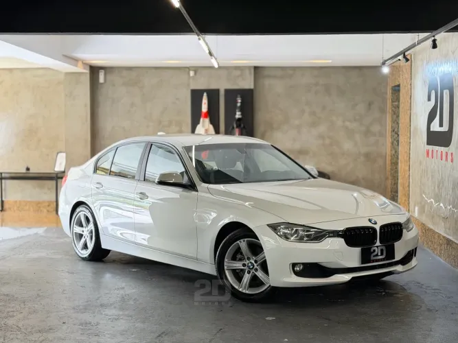 BMW 320I 2014