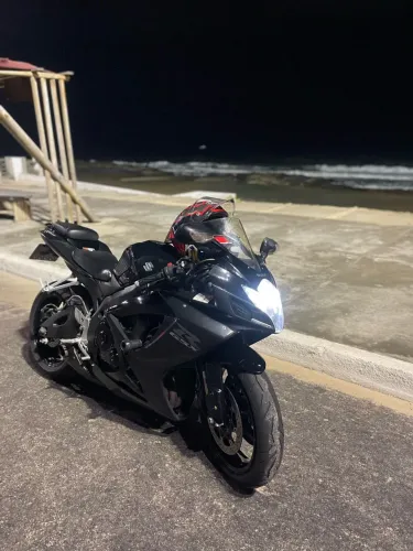 GSX R 750 SRAD K7