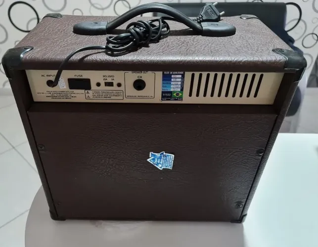Caixa amplificadora violao, guitarra, baixo, etc...