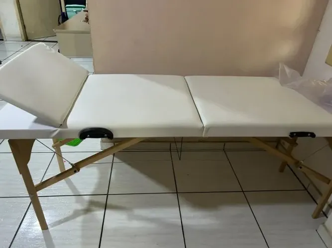 VENDO MACA PORTÁTIL RECLINÁVEL + ESCADINHA