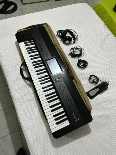 Teclado Korg Krome 61