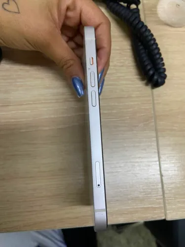 iPhone 13 usado