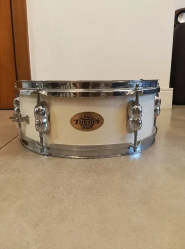 ## Caixa de bateria Pearl Target 13x5, anos 2000, praticamente sem uso, raridade!!