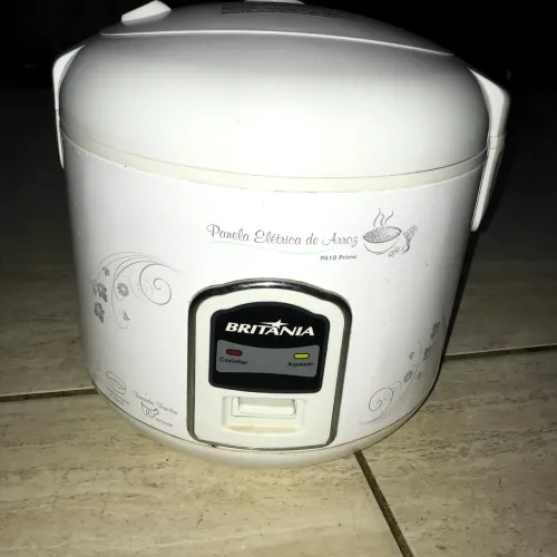 Panela de arroz elétrica