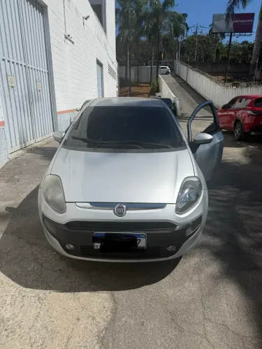 Fiat Punto Attractive Italia 1.4 F.flex 8V 5P 2013