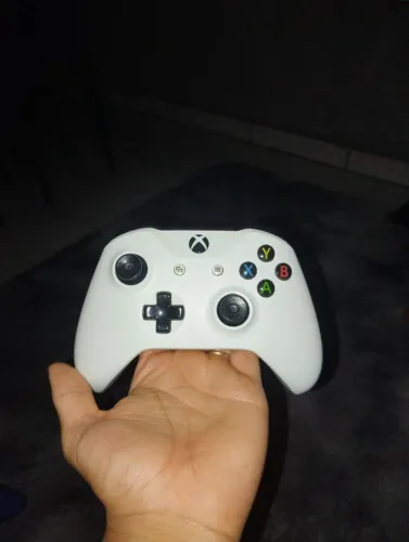 Controle Xbox com defeito somente no RB