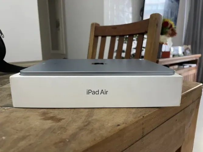 iPad Air M2 11" 128GB Wi-Fi - Bateria 98% - Nota fiscal