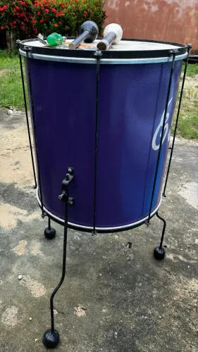 Surdo 18 De Madeira Já Com Pele de Couro 