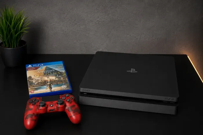 Ps4 slim -1 controle e jogo