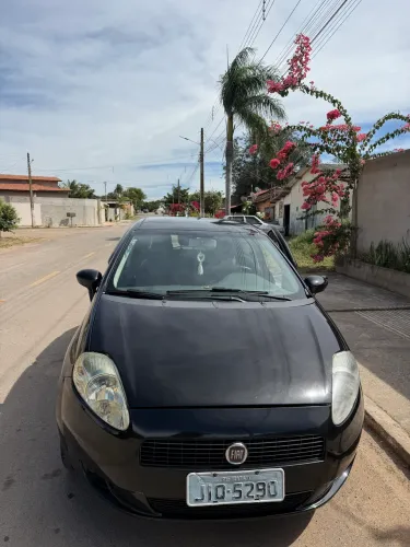 Fiat Punto Attractive 1.4 Fire Flex 8V 5P 2011