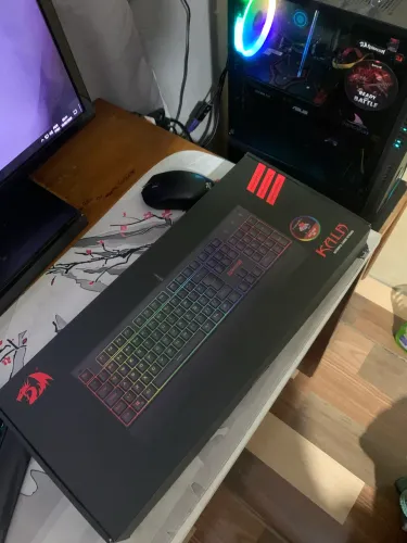 Redragon Kala K557 RGB (switch vermelho)