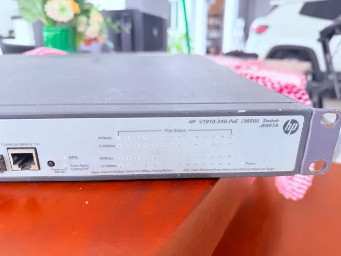 Switch PoE HP v19 p-24G-POE (365W)