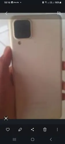 Vendo-se celular a 12 defeito tela quebrada
