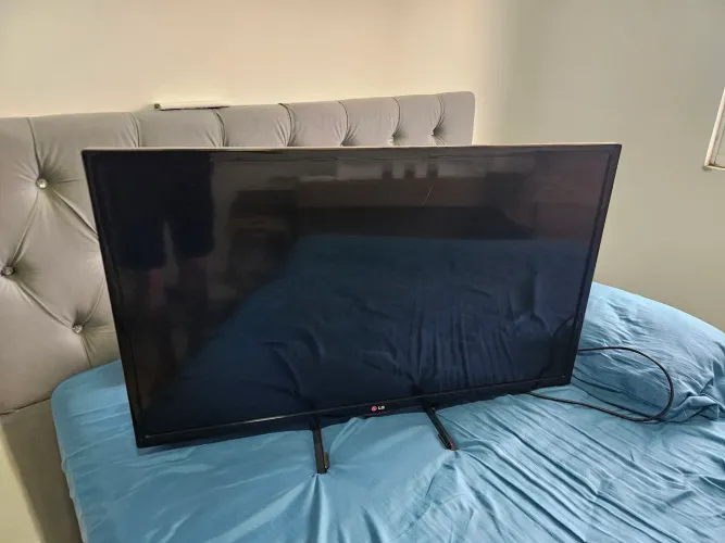TV LG 39" com Mi Stick TV