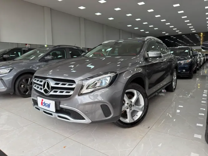 Mercedes-Benz GLA 200 Adv. 1.6/1.6 TB 16V Flex Aut. 2018