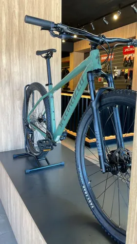 BICICLETA SPECIALIZED ROCKHOPPER ELITE 29