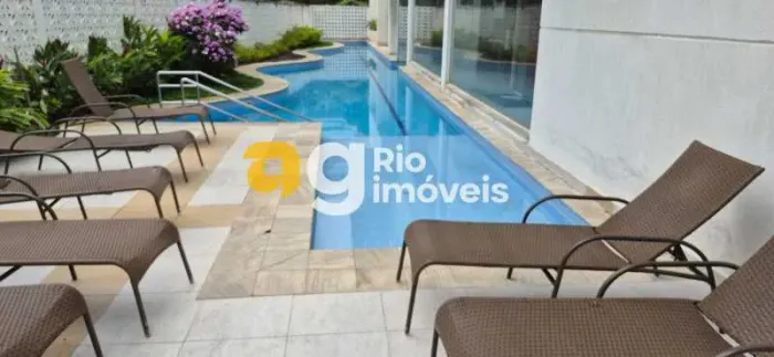 Apartamento : / Residencial / Anil
