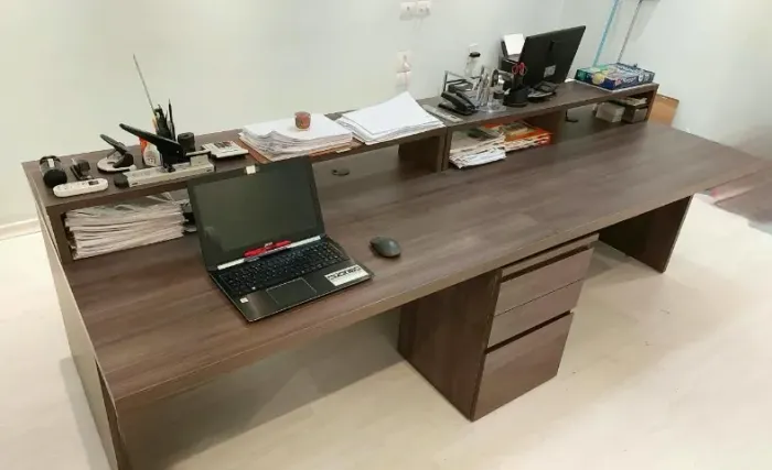 URGENTE - Estação de Trabalho com Nicho - 4 mesas + 2 Gaveteiros - ACEITO OFERTA ou TROCA