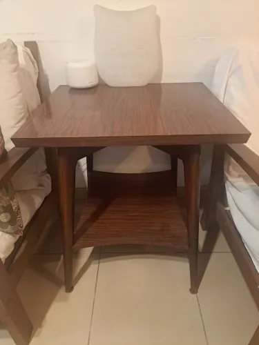 Mesa lateral giratória vintage 