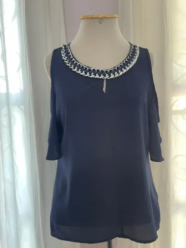 Blusa azul marinho