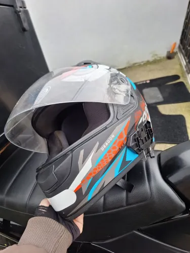 Capacete tamanho 56