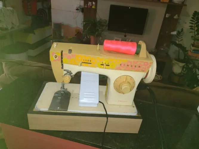 Máquina de costura costura singer Zig zag Toda de ferro 