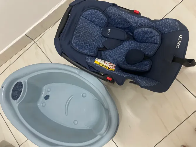 Bebê conforto + banheira