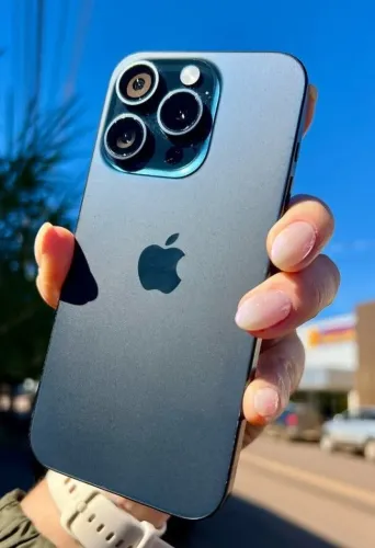 iPhone 15 Pro Azul 128 GB 6 meses de garantia