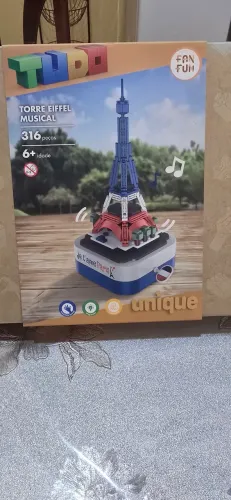 Lego torre Eiffel. Musical. TUDO bloco de montar