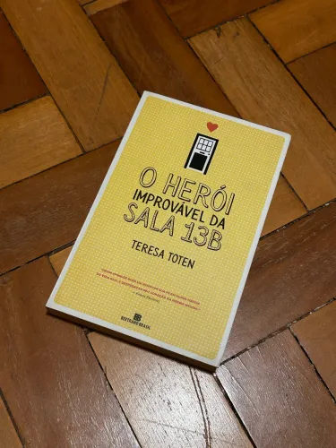 O herói improvável da sala 13B