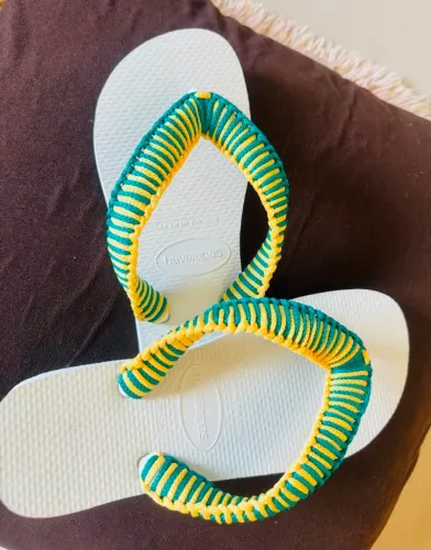Chinelo Customizado Em Macramê Havaianas - Artesanal Novo
