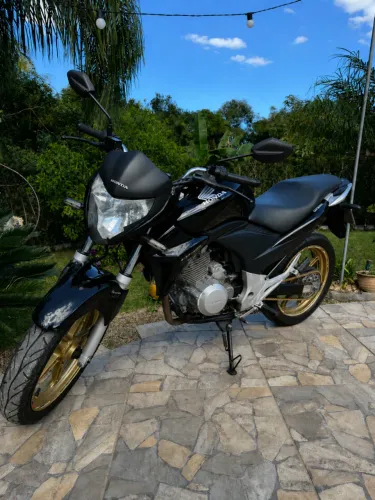 Honda cb300r valor 13.200 / FIPE 14 945