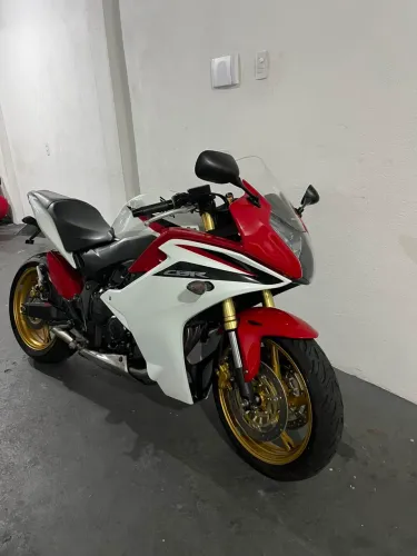 Honda CBR 600F 600cc - 2013 | Muito Conservada