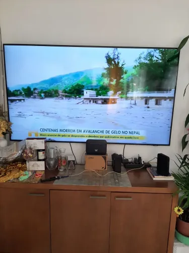 Exelente Smart tv Sansung75polegadas 4k led UHD.