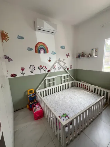 Cama Montessoriana infantil