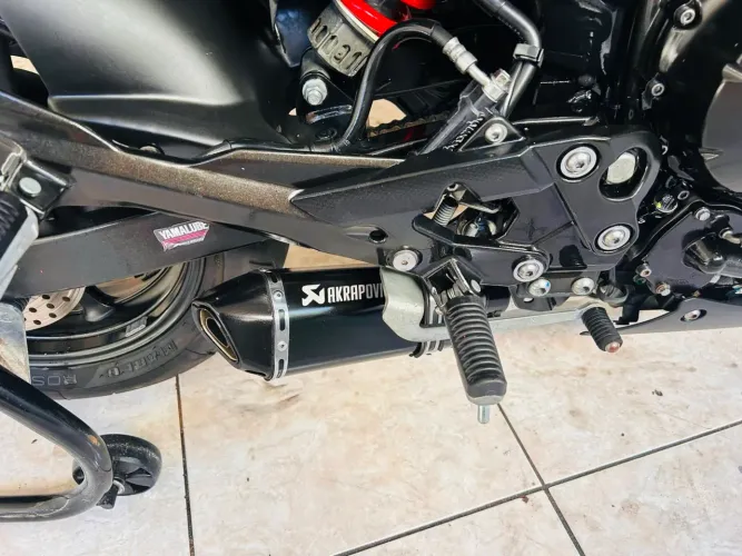 Yamaha XJ6N 600cc (2011) - Apenas 28.000 km - Raridade! Descrição: