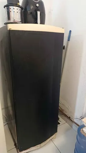 Geladeira em perfeito estado