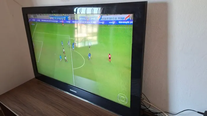 Vende tv Samsung 40 pol ótimo estado imagem som conservação !!