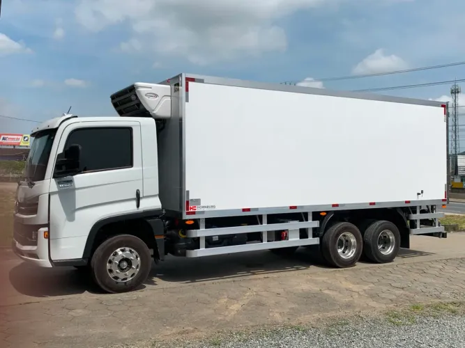 Baú Frigorífico HC Hornburg + Carrier Citimax 700 2022
