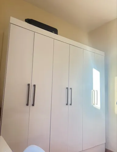 Guarda Roupa 6 portas 3 gavetas
