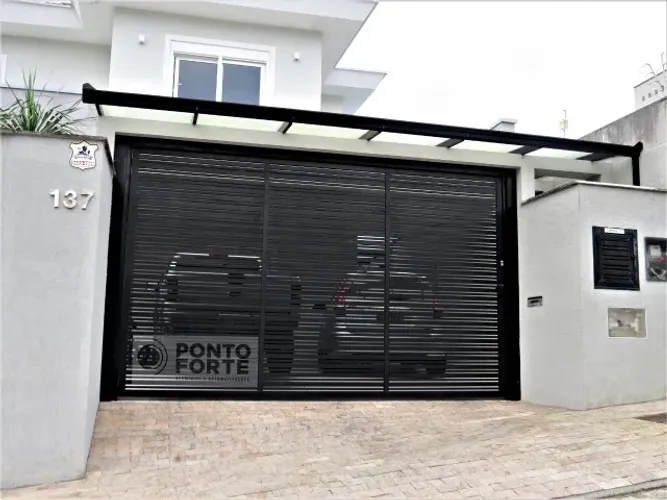 Portão Basculante 100% em alumínio. 