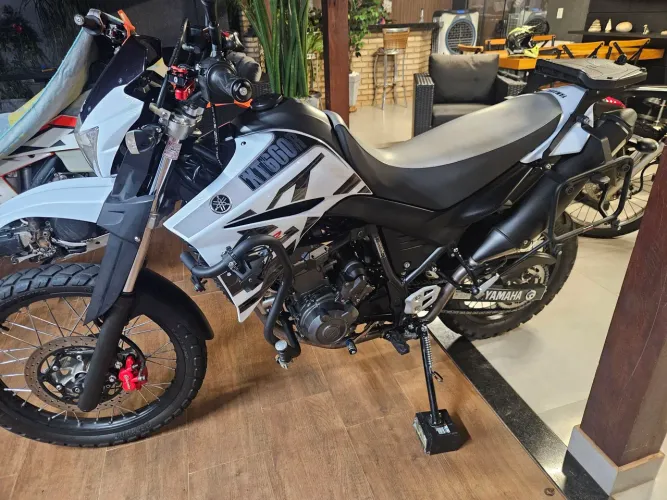 Xt 660 R muito nova sem detalhes 