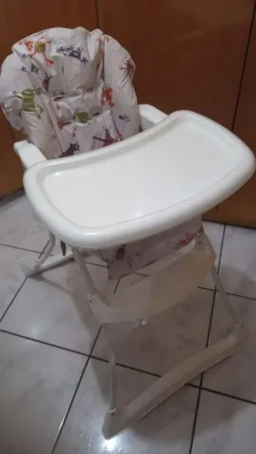 Cadeirinha Burigotto papa e soneca