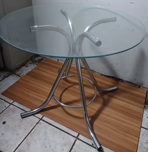 Mesa Redonda De Vidro Com Base Cromada - Perfeito Estado